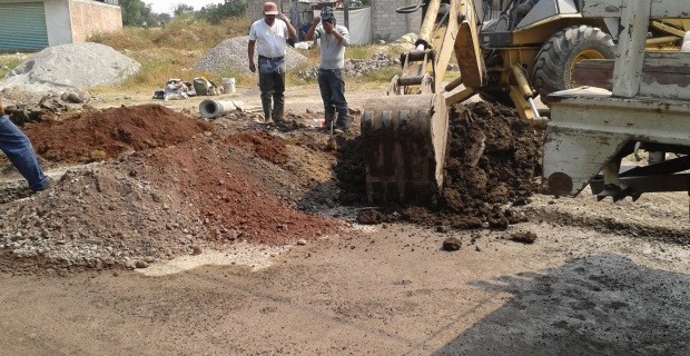 Instalación de tubería PEAD 18